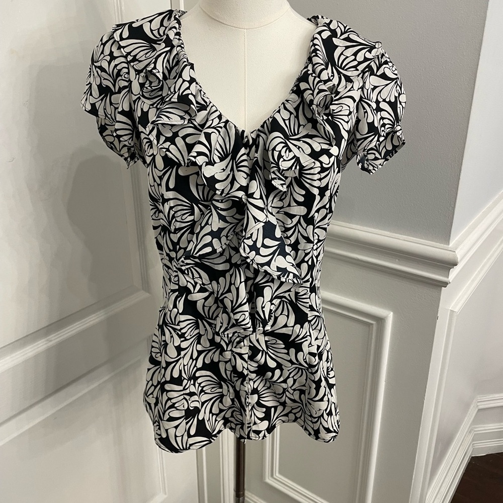 Banana Republic Black and White Ruffle V-Neck Blouse
